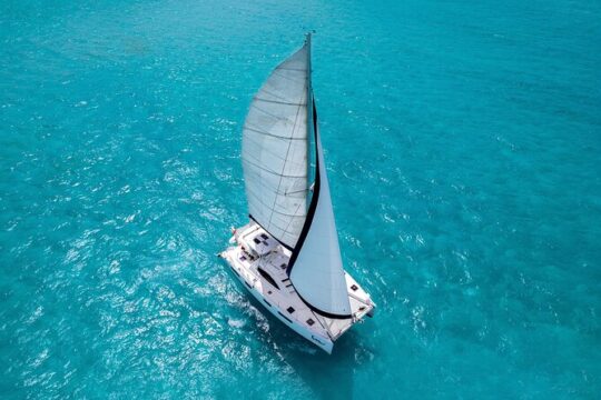 Luxury Catamaran and Snorkel. Lunch & Open Bar Onboard and Visit to Isla Mujeres