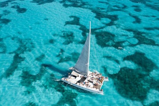 Isla Mujeres Plus by Albatros Catamarans