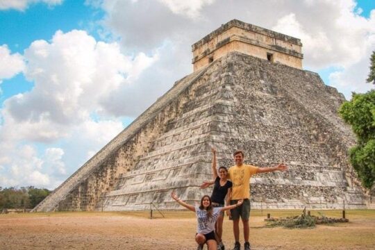 Chichen Itzá Full-Day Tour with Cenote Experience and Meals