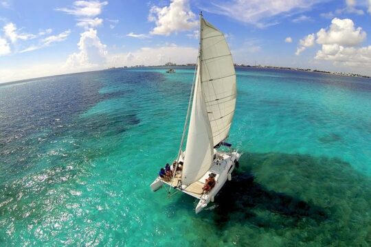 Private Catamaran To Isla Mujeres And Transfer