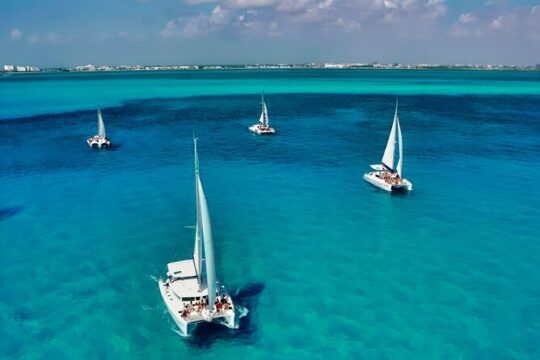 Full-Day Isla Mujeres Catamaran Cruise with Snorkeling & Beach Club