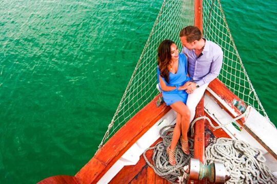 Romantic Experience Sailing over the Lagoon in Cancun - 2 x 1