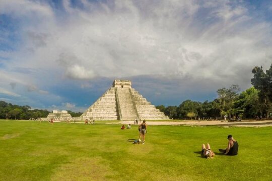 Chichen Itza & Ekbalam with Cenote swim from from Cancun