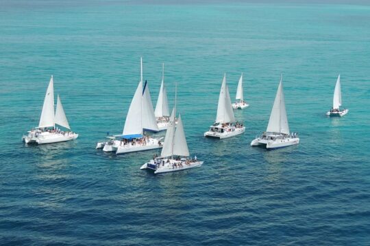 amazing day in catamaran and Isla Mujeres