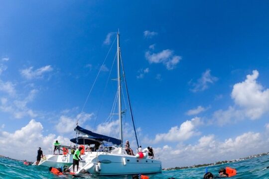 Sailing Away to Isla Mujeres! Drinks, Party & Adventure