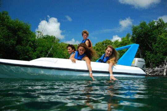 Speed ​​Boats through the Cancun Lagoon (Jungle Tour Couples)