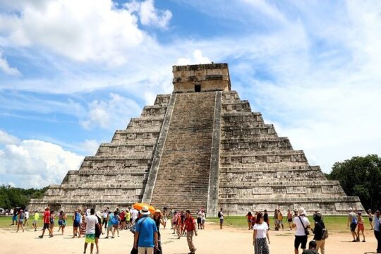 MAYAN ADVENTURE at Chichén Itzá. Includes Cenote Ik Kil & Suytun