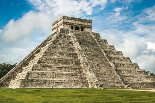 Mayan Experience at Chichen Itza Ruins! Round Transportation from Cancun