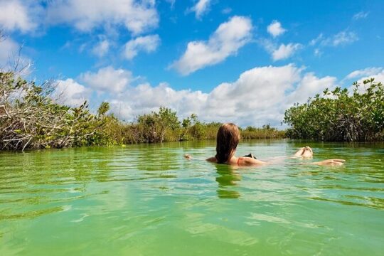 Boat Adventure in Sian Ka'an Biosphere Reserve with Transfer from Cancún