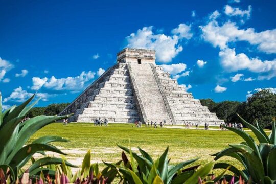 Chichen Itza & Ekbalam Tour with Cenote From Cancun