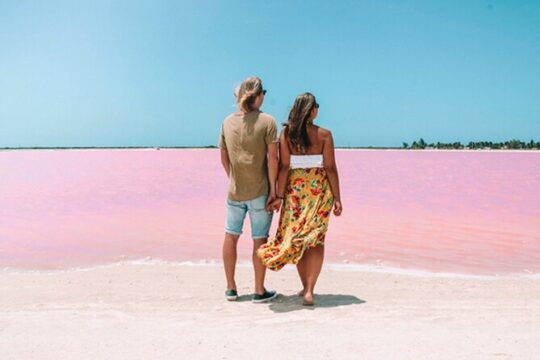 Las Coloradas & Rio Lagartos Tour from Cancún