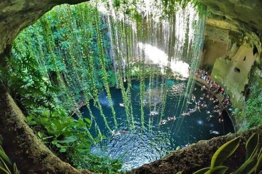 Deluxe Chichen Itza & 2 Cenotes! Round Transportation From Cancun