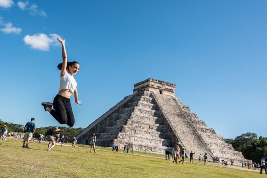 Full-Day Chichen-Itza with Cenote and Valladolid Tour