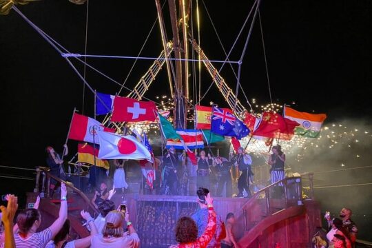 Jolly Roger Pirate Show and Dinner in Cancun