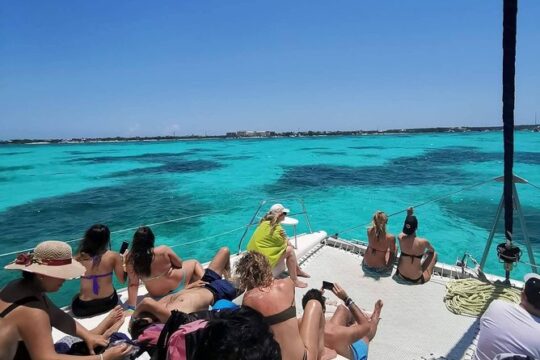 Isla Mujeres Premium Catamaran Tour with transportation from Playa del Carmen