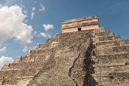 Full Day Tour: Chichen Itza & Cenote