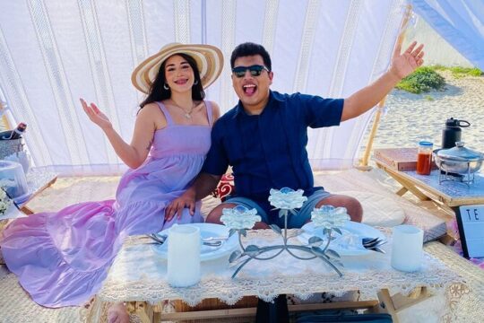 Romantic Picnic Activity in front of the Beach in Cancun