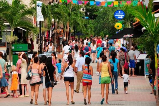 Visit to 5th Avenue in Playa del Carmen + Shopping Tour