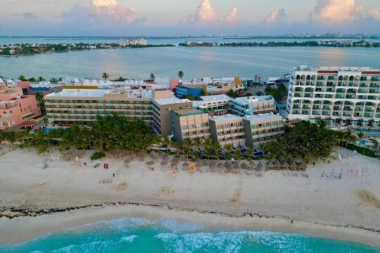 Cancun Airport and Flamingo Cancun Resort Private Shuttle