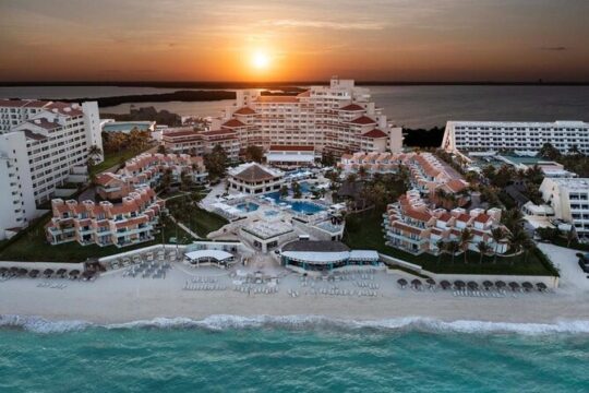 Cancun Airport and Wyndham Grand Cancun Private Shuttle