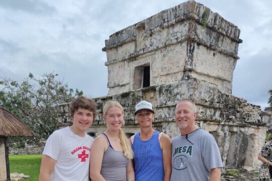 Luxury VIP tour to Tulum Archaeological site and Cenote