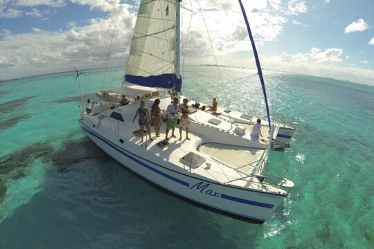 Isla Mujeres excursión with snorkel