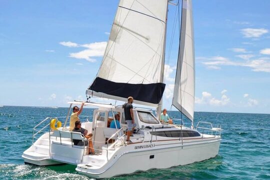 Luxury Private Catamaran - Snorkel, Party, Open Bar & Beach Club from Cancun