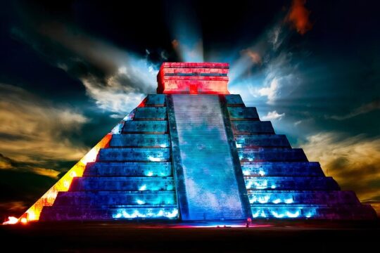 Chichén Itzá by Night: Mystical Mayan Light Show