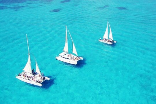 Full-Day Sailing Adventure to Isla Mujeres