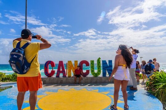 City Tour the best places in Cancún over a Van