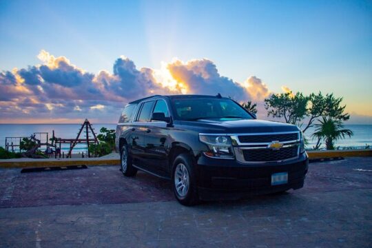 Luxury LT SUV from Puerto de Chiquilá to Cancun Airport