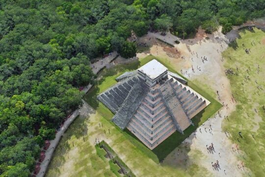 Chichén Itzá, Cenote & Valladolid Deluxe Tour with All Admissions