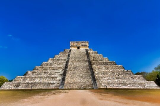 Skip-the-Line Chichén-Itzá Experience with Cenote and Lunch